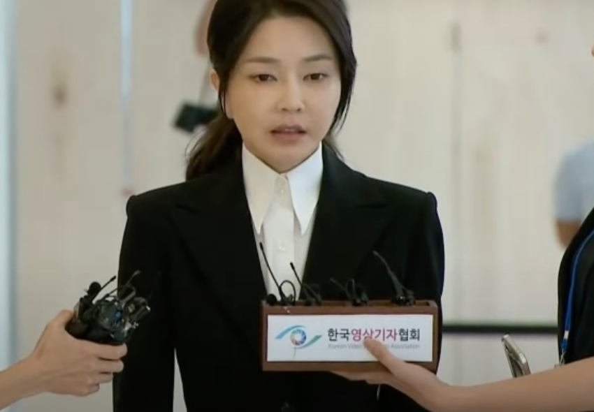尹锡悦夫人金建希接受特检组首次调查 